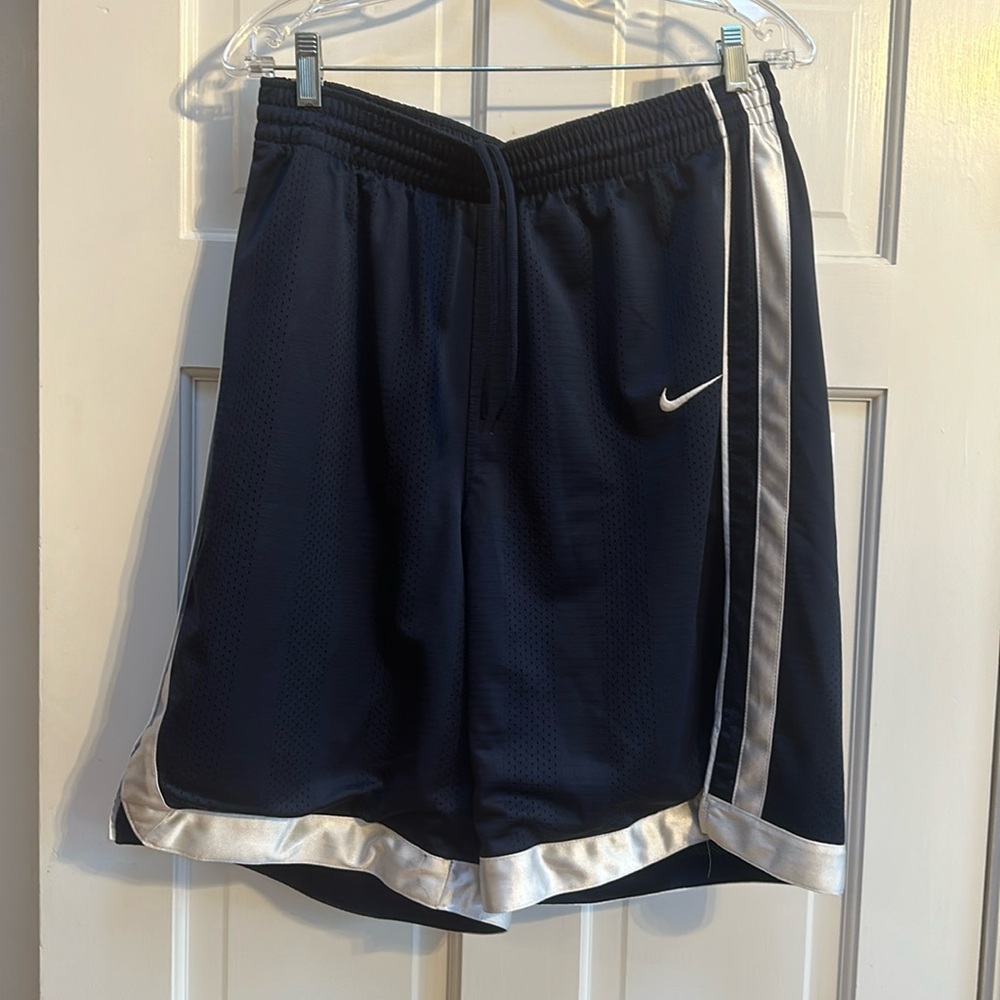 New drawstring shorts-smoke free home
